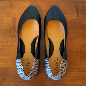 NWOT The Root Collective-Thea Flat in Noir Leather-Size 8